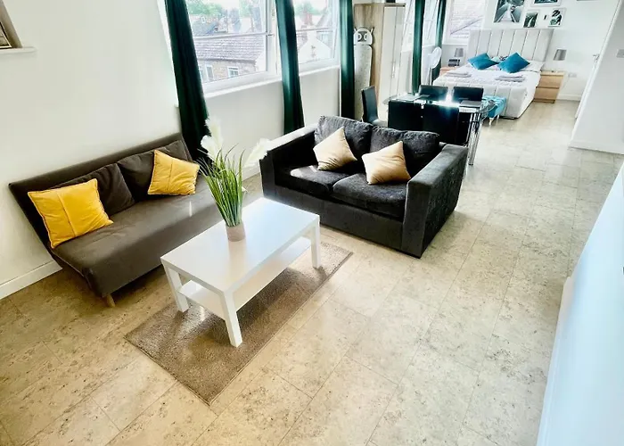 City Centre Cozy Studio Flat Second Floor